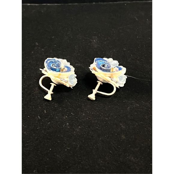 Women's Blue Flower Screwback Clip On Non Pierce Earrings - Picture 4 of 7